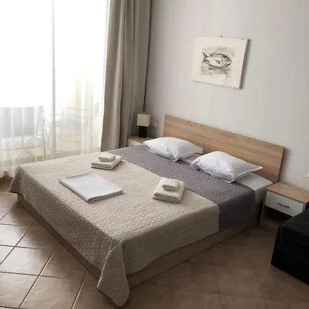 Studio In Green Life سوزوبول